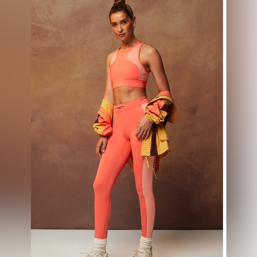 NWT Fabletics Khloe edit motion 365+ HR legging color tropez coral size small